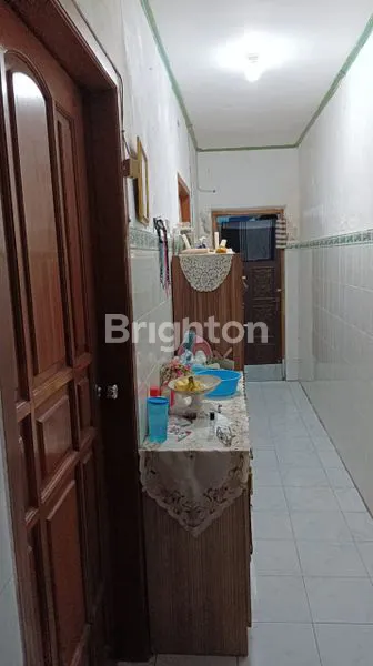 image RUMAH DI AMPEL NYAMPLUNGAN SURABAYA (3)