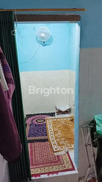 image RUMAH DI AMPEL NYAMPLUNGAN SURABAYA (6)