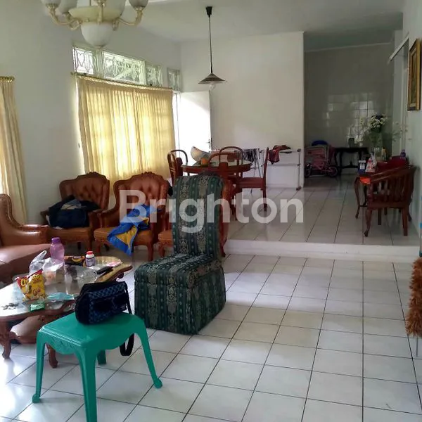 image VILLA SEJUK LUAS CIPANAS PUNCAK KOTA BUNGA INDO ALAM (8)