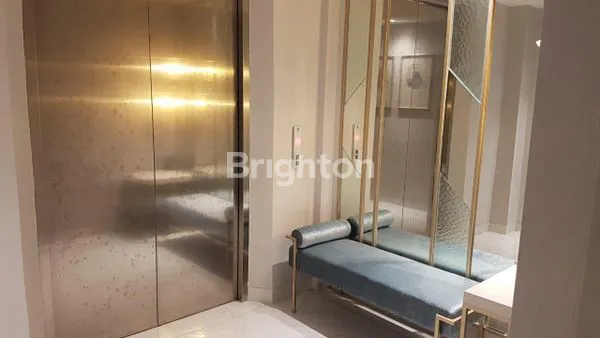 image APARTEMEN LA VIZ MANSION PRIVATE LIFT POOL VIEW (6)
