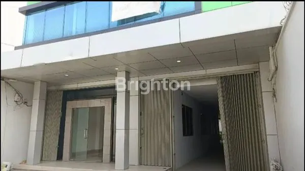 image GEDUNG KANTOR ATAU RUKO STRATEGIS 2 LANTAI DI UTAN KAYU MATRAMAN JAKARTA TIMUR (2)