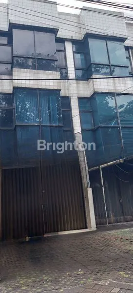 RUKO BANGUNAN KOKOH STRATEGIS DEKAT PASAR MAYESTIK JAKARTA SELATAN