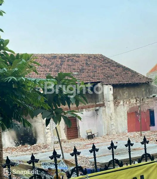 image RUMAH KUNO TENGAH KOTA JOMBANG (2)