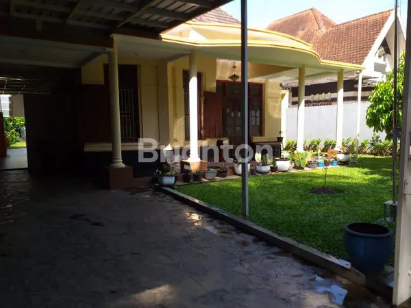 image RUMAH LAMA STYLE KOLONIAL (7)