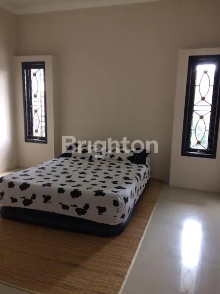 image RUMAH 2 LANTAI YG CANTIK DAN MINIMALIS. COCOK UNTUK RUMAH TINGGAL, KANTOR ATAU RUMAH KOST (4)