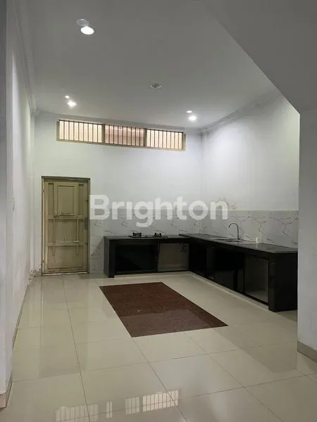 image RUKO SIAP HUNI DAN SIAP PAKAI (5)