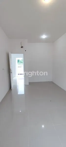 image RUMAH CLUSTER HOLLAND (3)