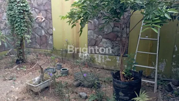 image RUMAH STRATEGIS DI SURABAYA (3)