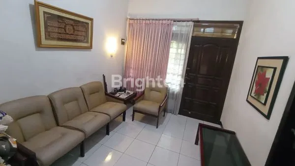 image RUMAH STRATEGIS DI SURABAYA (6)