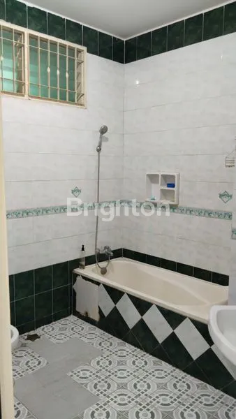 image RUMAH 2LT SIAP HUNI DI KELAPA GADING, ROW 3 MOBIL, BEBAS BANJIR (7)