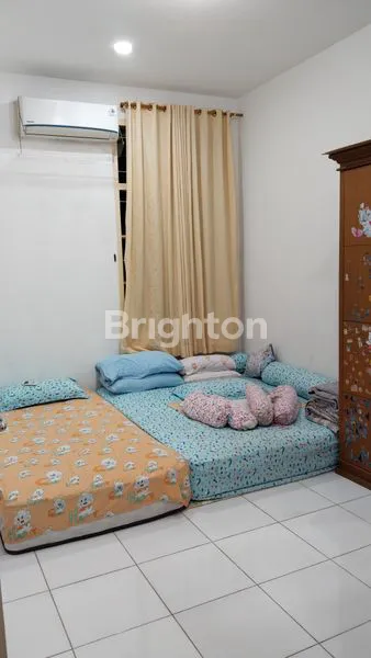 image RUMAH 2LT SIAP HUNI DI KELAPA GADING, ROW 3 MOBIL, BEBAS BANJIR (3)