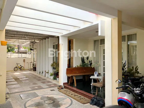 image RUMAH 2 LANTAI FULL FURNISHED AREA WIYUNG, SURABAYA (5)