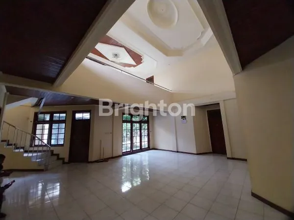 image RUMAH LUAS DI PUSAT KOTA PEKANBARU (4)