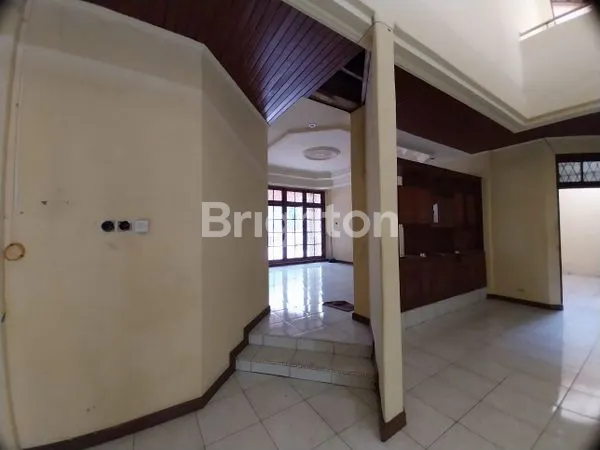 image RUMAH LUAS DI PUSAT KOTA PEKANBARU (6)