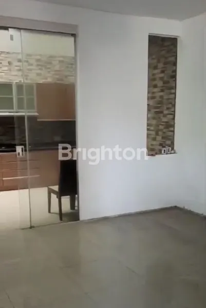 RUMAH SIAP HUNI DI ROYAL PARK RESIDENCE DEKAT UPN SURABAYA TIMUR