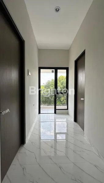 image RUMAH SUDUT MEDOKAN ASRI 2 LANTAI (5)