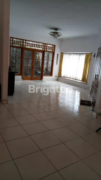 image DIJUAL CEPAT, RUMAH ASRI 2 LANTAI AREA MARGACINTA (6)