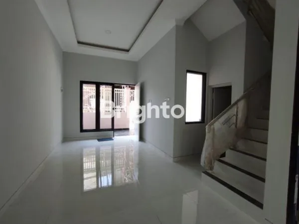 image RUMAH GRESS MINIMALIS DAERAH LEBAK (5)