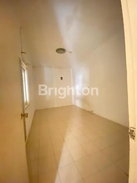 image RUMAH 1 LANTAI BERSIH SIAP HUNI (7)