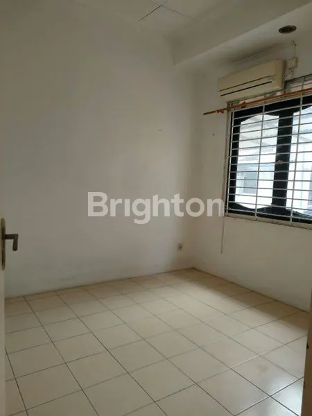 image RUMAH 1 LANTAI BERSIH SIAP HUNI (6)