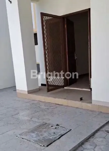 image RUMAH 2 LANTAI TERAWAT STRATEGIS  SELANGKAH KE RAYA KENJERAN DEKAT PAKUWON CITY MALL MULYOSARI ITS UNAIR KAMPUS C MERR GALAXY MALL (2)