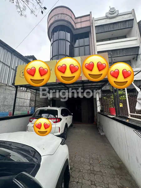 RUKO DI LANTAI 1, PUSAT KOTA BANDUNG DI JALAN A. YANI (PEREMPATAN JALAN JAKARTA - JALAN SUPRATMAN )