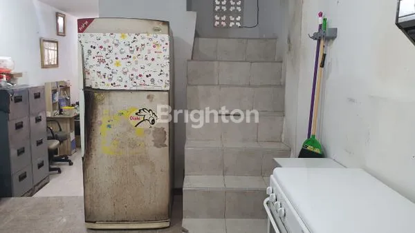 image JARANG ADA RUMAH 2 1/2 LANTAI DI TAMAN PALEM LESTARI  (8)