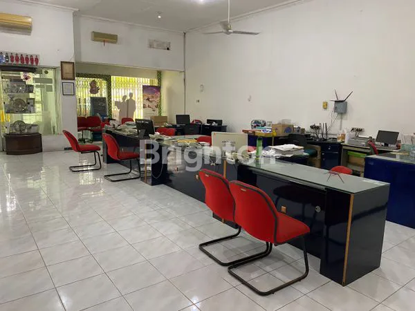 image RUMAH KANTOR 2 LT TERAWAT TENGAH KOTA SURABAYA (3)