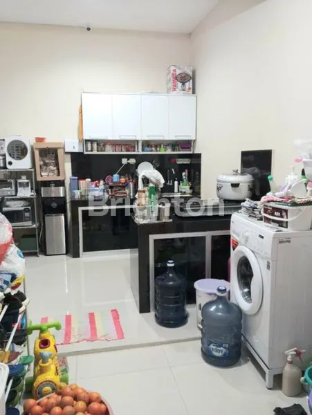 image RUMAH DIJUAL SEMI FURNITURE TERAWAT SIAPHUNI LINGKUNGAN KAMPUS UB MALANG (4)