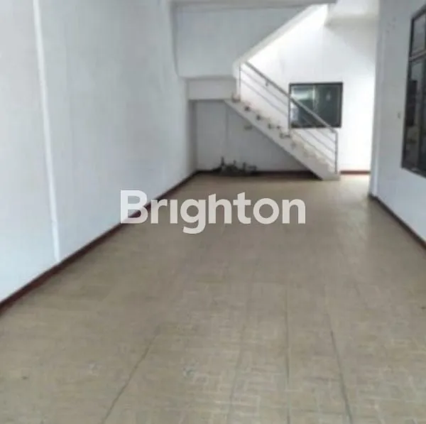 image RUMAH BAGUS TERAWAT DI KENDANGSARI (2)