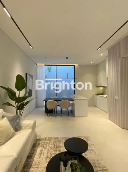 image SUTOREJO. NEW HOUSE. FUTURISTIK FULL FURNITURE. BAWA KOPER SAJA (2)