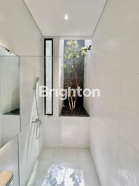 image SUTOREJO. NEW HOUSE. FUTURISTIK FULL FURNITURE. BAWA KOPER SAJA (5)