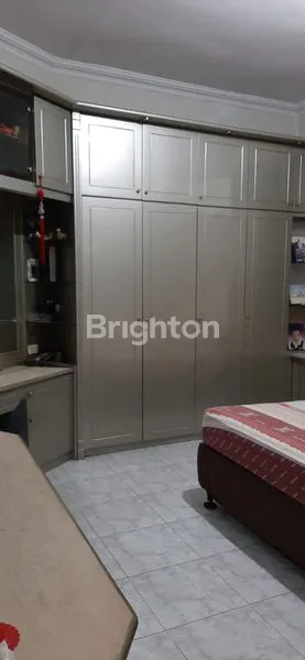 image RUMAH BESAR TENGAH KOTA DI PETEMON COCOK UNTUK KANTOR MESS KARYAWAN SIAP PAKAI LUAS 454 DEKAT BANYU URIP TIDAR DEMAK PASAR KEMBANG FULL FURNISHED + ELEKTRONIK (4)