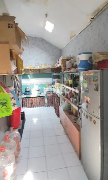 image RUMAH SIAP HUNI DEKAT LAPANGAN KANIGORO MADIUN (5)