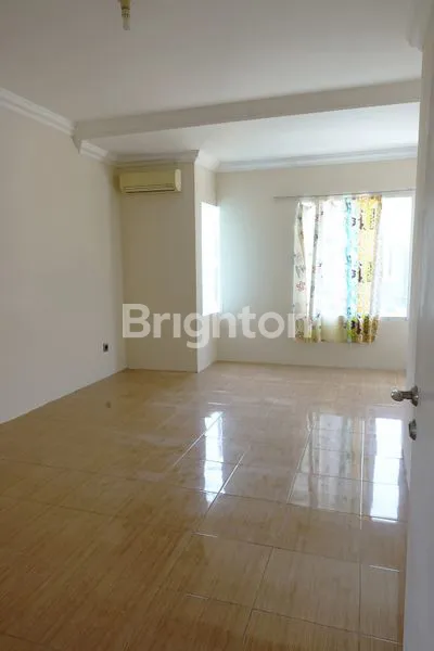 image RUMAH 2 LANTAI SIAP PAKAI DI PERUMAHAN GRAHA WAHID KEDUNGMUNDU SEMARANG (7)