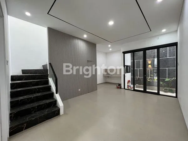 image RUMAH 2LANTAI BARU GRESSS SELANGKAH RAYA MERR (6)