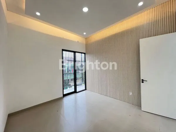 image RUMAH 2LANTAI BARU GRESSS SELANGKAH RAYA MERR (2)