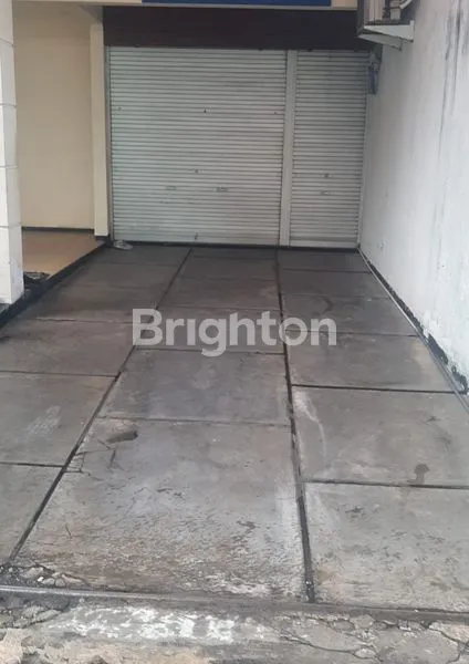 image RUMAH STRATEGIS DI SURABAYA  (2)