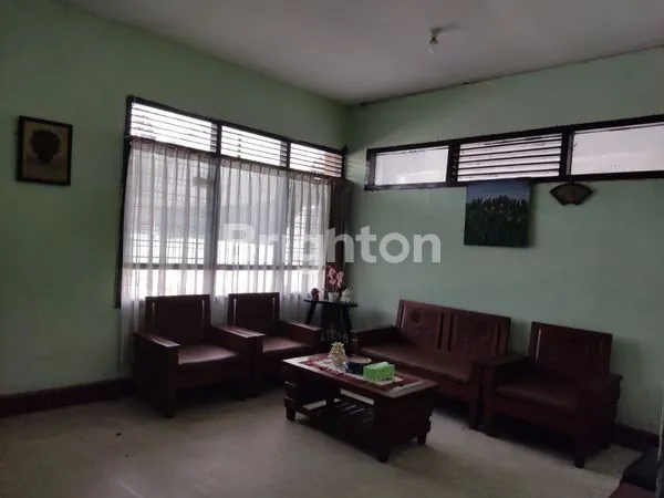 image DIJUAL RUMAH DI TENGAH KOTA SEMARANG (3)
