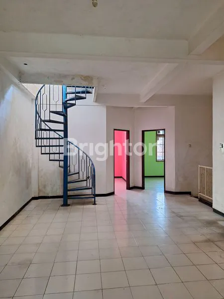 image MAKAM PENELEH NOL JALAN RAYA LOKASI STRATEGIS DEKAT UNDAAN, JAGALAN, AMBENGAN, JAGUNG SUPRAPTO (3)