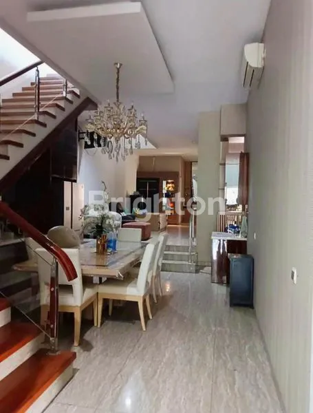 image RUMAH MEWAH HOOK FULL FURNISH DELTA GARDENIA (5)