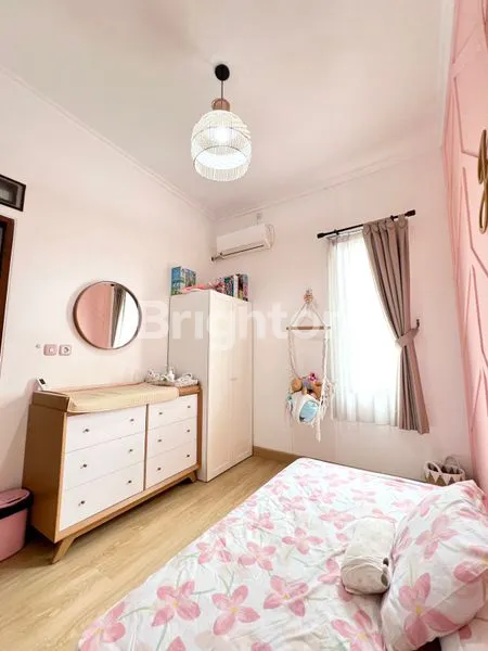 image RUMAH CANTIK DAN NYAMAN DI JAGAKARSA (6)