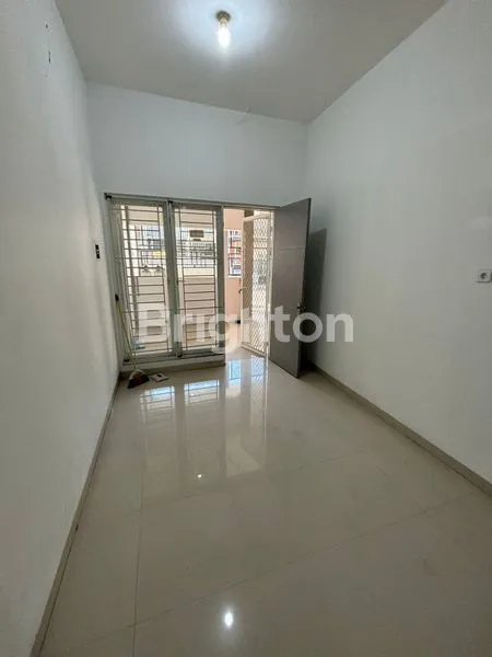 image JUAL RUMAH 2 LT SIAP HUNI DI GREEN MANSION NGINGAS WARU (5)