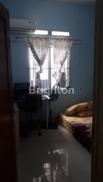 image RUMAH 5 MENIT KE STASIUN CITAYAM 2 LANTAI TERAWAT LOKASI STRATEGIS PERMATA DEPOK (4)