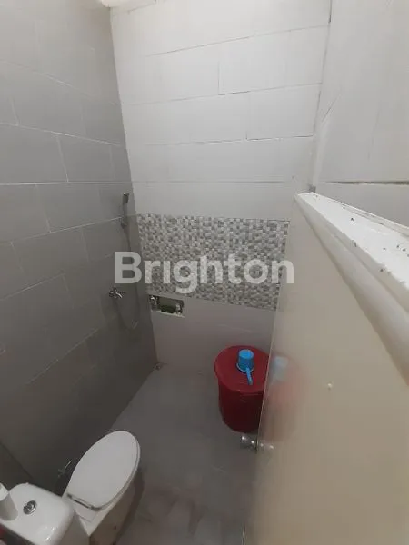 image RUMAH DENGAN HUNIAN NYAMAN DI AREA PERUMAHAN TASIKMADU (7)