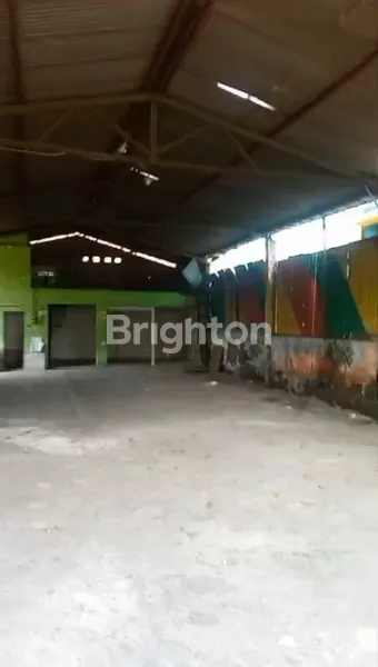 image DIJUAL RUMAH BEKAS BENGKEL DI JALAN PROVINSI MADIUN - SURABAYA (1)