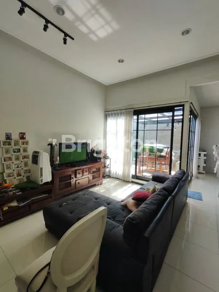 image RUMAH FURNISH KONSEP AMERICAN CLASSIC STYLE DI VILLA PUNCAK TIDAR KOTA MALANG (3)