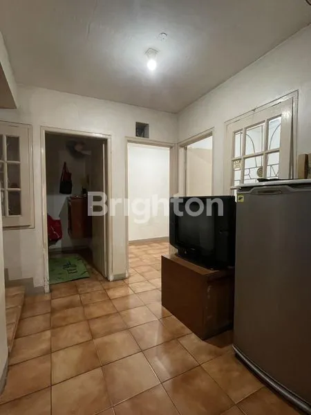 image RUMAH MEWAH CANTIK SEMI FURNISHED DALAM PERUMAHAN DI JATIBENING BEKASI JAWA BARAT (3)