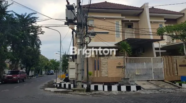 image RUMAH DI KAWASAN ELIT KUTISARI SURABAYA (3)