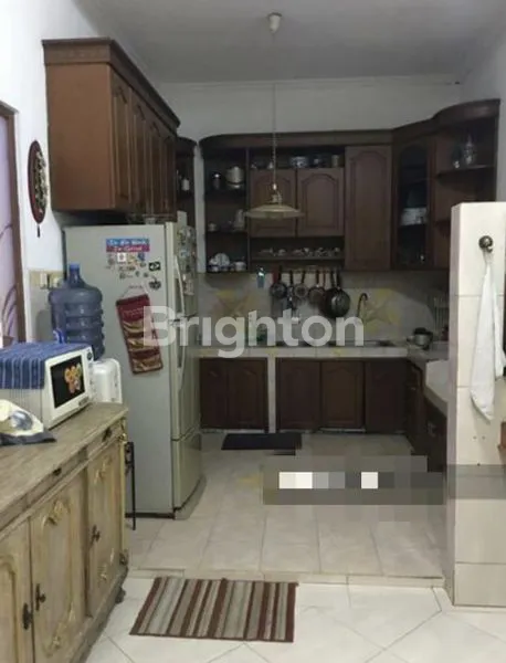 image RUMAH 2 LANTAI FULL FURNISHED DI KELAPA GADING (8)